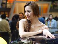 film casino royale 2006 full movie Ayako di samping memandang Tang Ze yang sedang berbicara di telepon